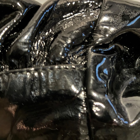 Gucci Black Patent Leather Hysteria bag - Picture 3 of 11